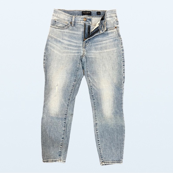 Lucky Brand Mid Rise Crop Ava Light Wash Jeans, Size 4 - Picture 5 of 10